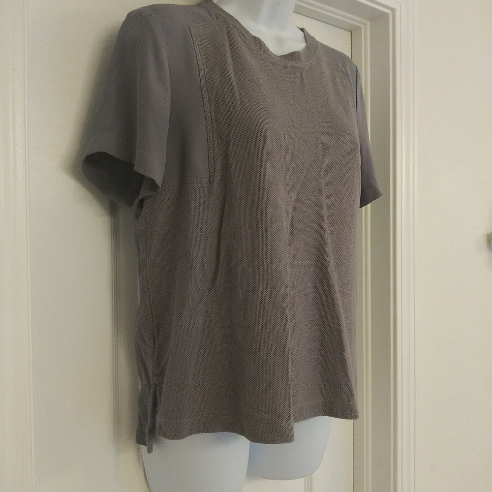 Lou & Grey Short Sleeve Two Tone T Shirt Top - Picture 3 of 6